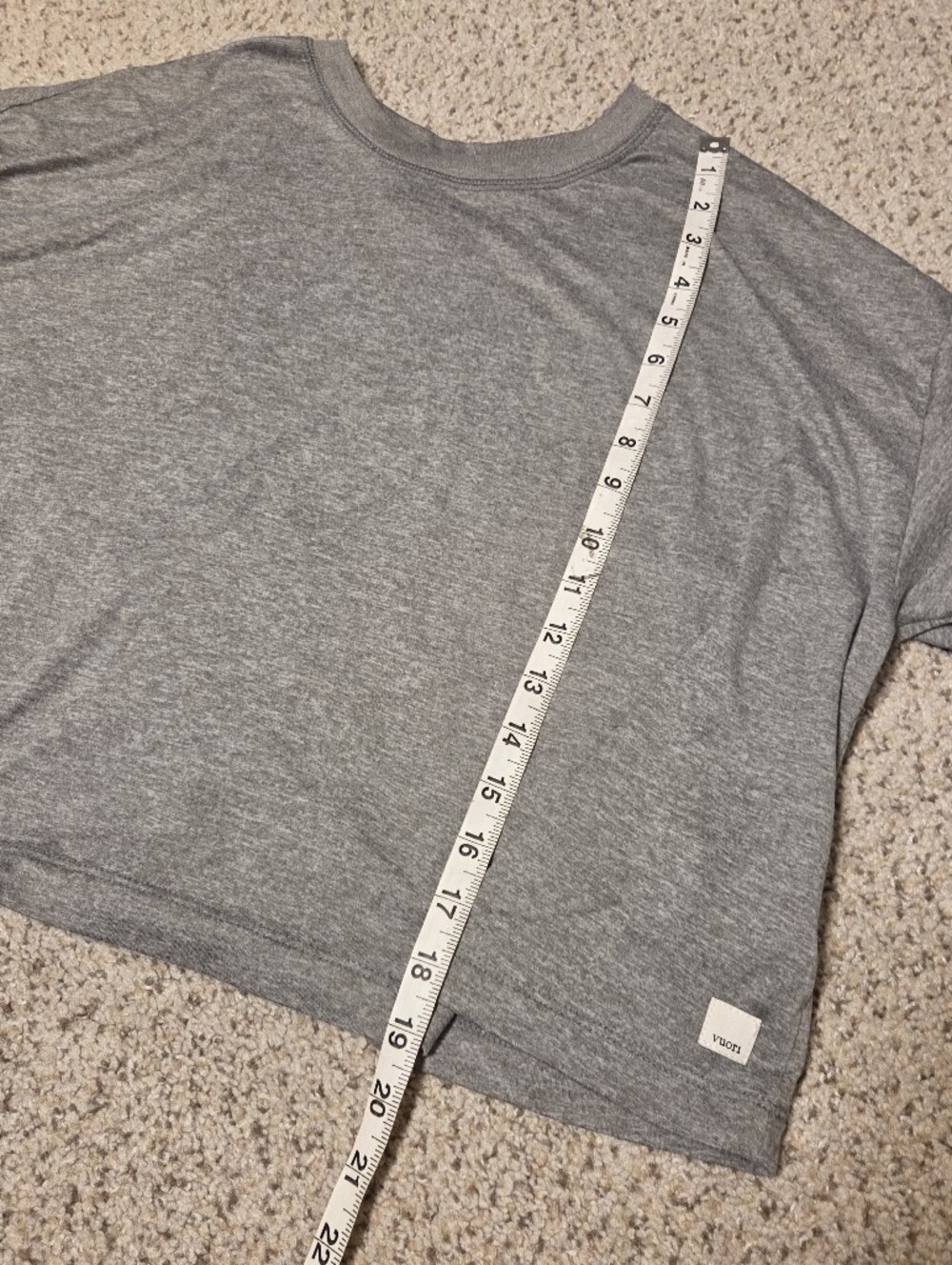 Vuori Energy T-Shirt Women's Medium VW1011 Heather Gray Short Sleeve Boxy Crop - Picture 5 of 8